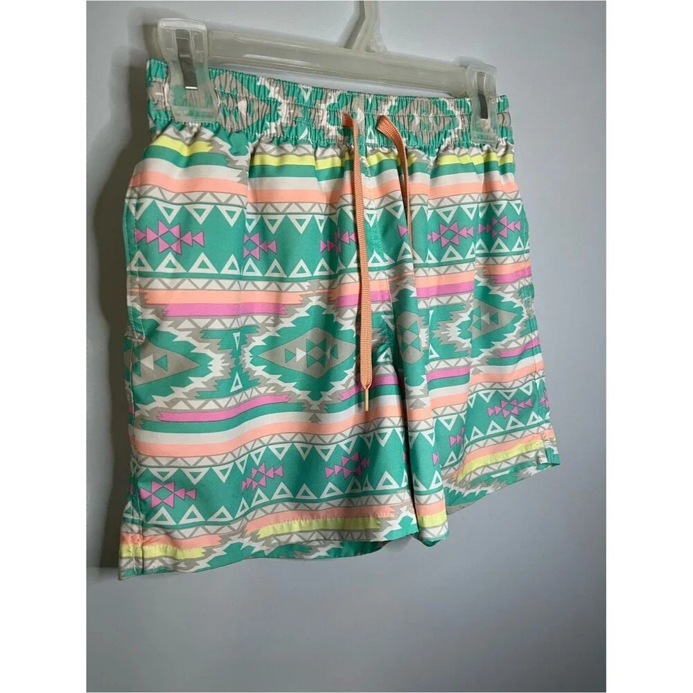 chubbies The En Fuegos Teal Geometric 5.5 Inch Classic Swim Trunks Size Small